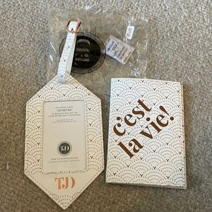 The Jet Set Diaries passport cover and luggage tag